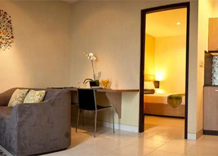 Eazy Hotel