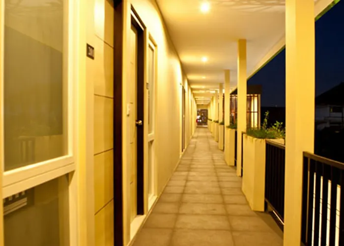 Eazy Hotel 2*
